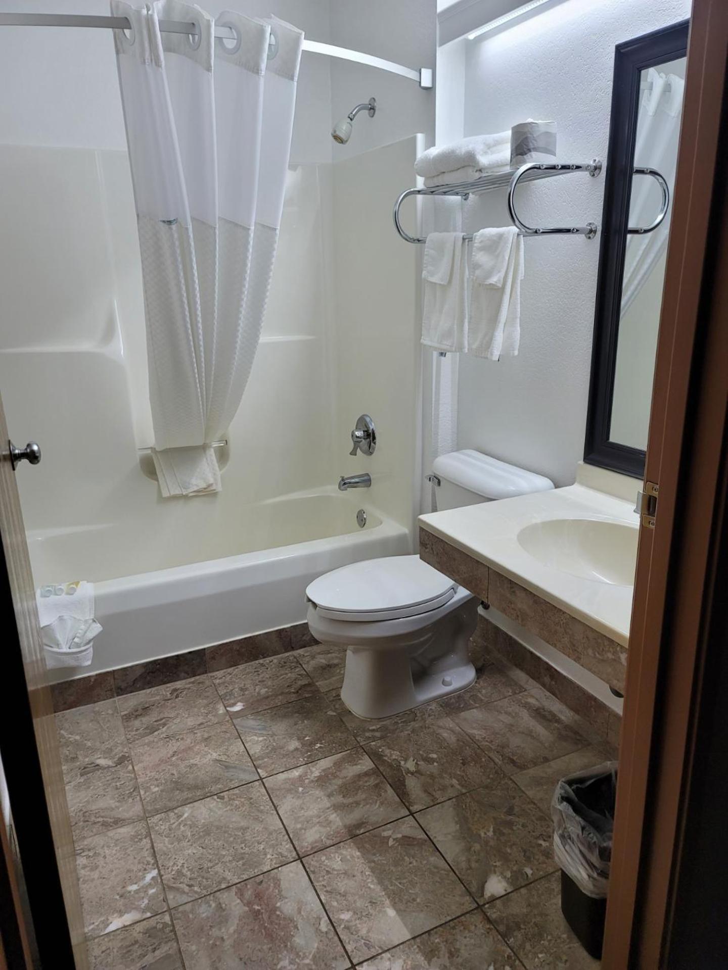 ซูเปอร์ 8 บาย วินด์แฮม ไอโอเนีย มิชิแกน Hotel Ionia ภายนอก รูปภาพ