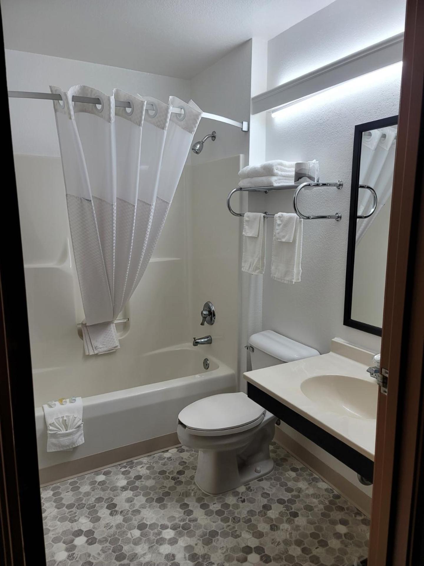 ซูเปอร์ 8 บาย วินด์แฮม ไอโอเนีย มิชิแกน Hotel Ionia ภายนอก รูปภาพ